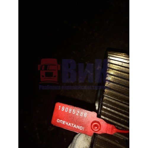 Шестерня промежуточная Volvo D12D (286)-1