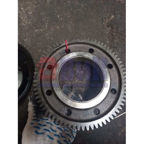 Шестерня промежуточная Volvo D12D (289)-2