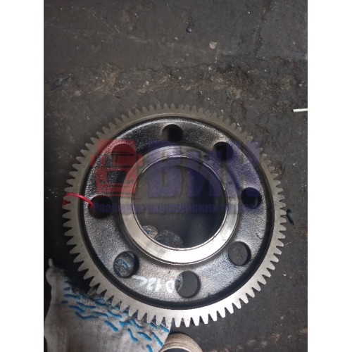 Шестерня промежуточная Volvo D12D (271)-2