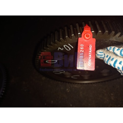 Шестерня распредвала Volvo D13C (260)-1