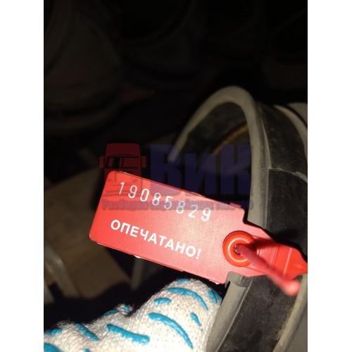 Патрубок воздушного фильтра Volvo резиновый (829)-1