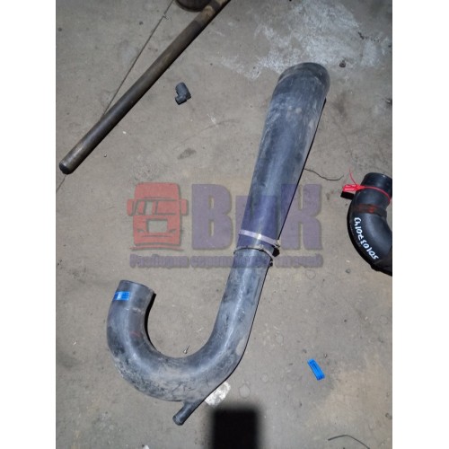 Патрубок воздушного фильтра Renault Magnum MACK (232)