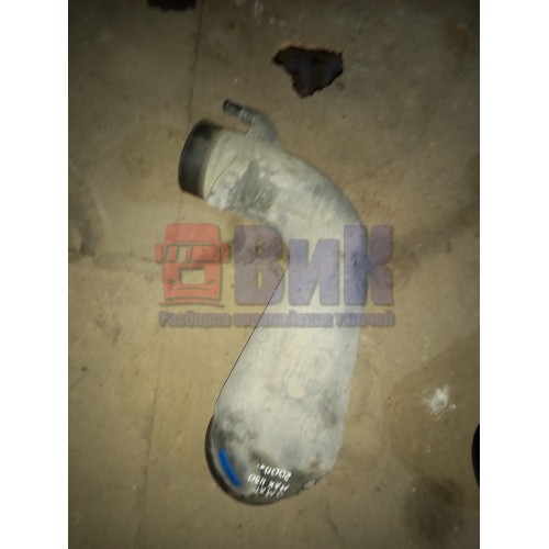 Патрубок воздушного фильтра Renault Magnum MACK (226)