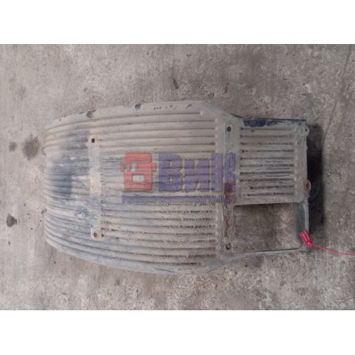 Подкрылок под кабину LH Volvo FH 138807 (322)