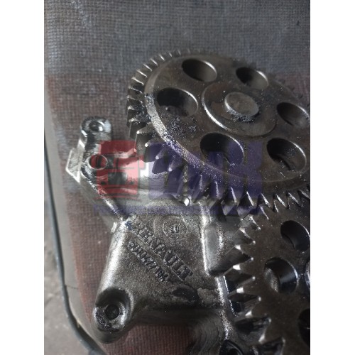 Насос масляный  Renault DCI-420 (575)-1