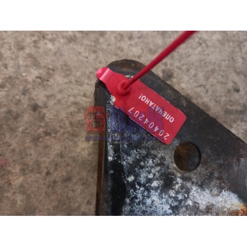 Кронштейн замка кабины Volvo FH 138807 (207)-1