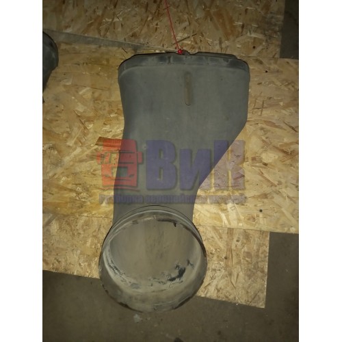 Патрубок воздушного фильтра Iveco лодочка (967)