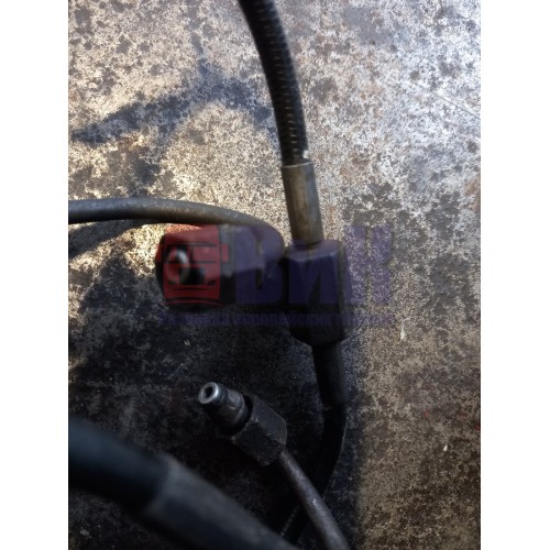 Шланг подъема кабины MAN 135см с тройником (103)-2