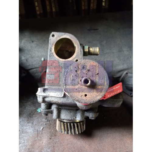 Корпус водяной помпы Volvo D12D в сборе с помпой (418)