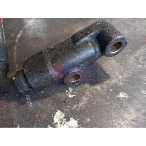 Шланг подачи масла в турбину Volvo D12 (127)-2