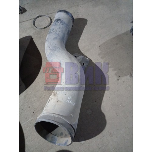 Патрубок воздушного фильтра Mercedes (205)-1