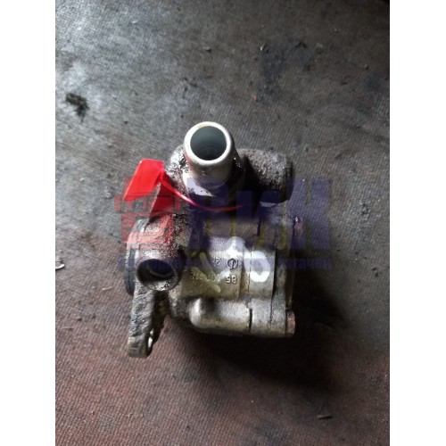 Насос ГУРа Iveco Cursor 8 (779)