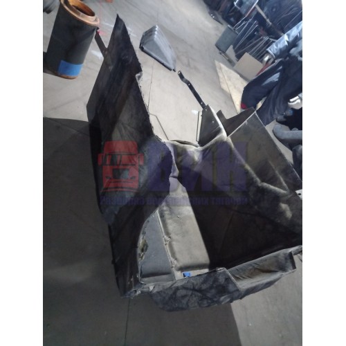 Пыльник двигателя DAF 95 большой деф. (058)-3