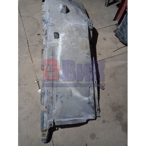 Подкрылок под кабину LH Mercedes (153)