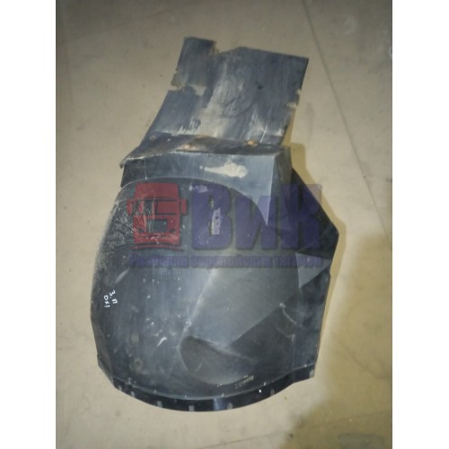 Подкрылок под кабину Renault Magnum DXI с брызговиком задний RH (142)