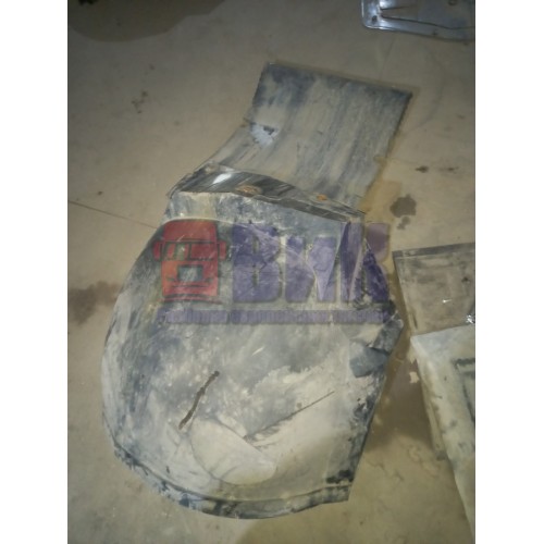 Подкрылок под кабину Renault Magnum DXI с брызговиком задний RH (139)