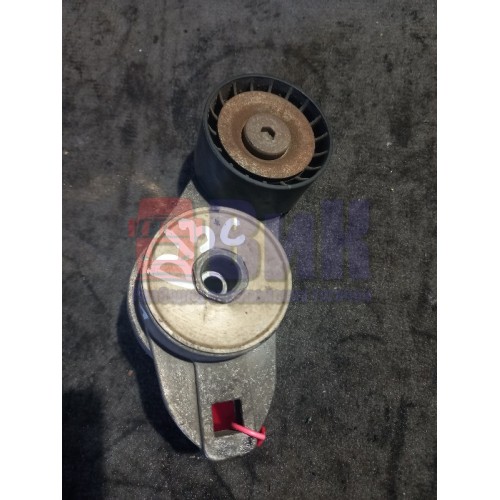 Ролик натяжной Volvo D13A (806)-1