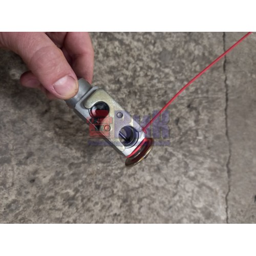 Расширительный клапан кондиционера Volvo FH 138807 (074)-3