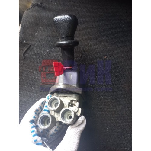 Кран ручного тормоза Renault DCI 420 (988)-1