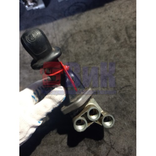 Кран ручного тормоза Renault DXI 11 Wabco (957)-2