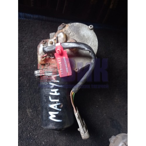 Моторчик стеклоочистителя Renault Magnum (917)