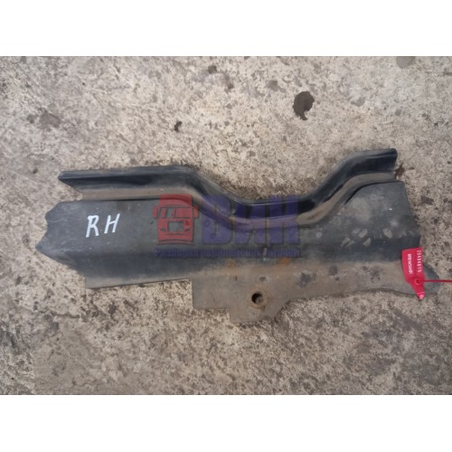 Экранная защита подножки Scania R HPI 596273 RH (015)