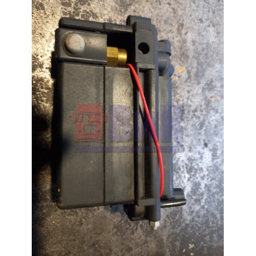 Выключатель блокировки моста Renault DCI 420 (427)