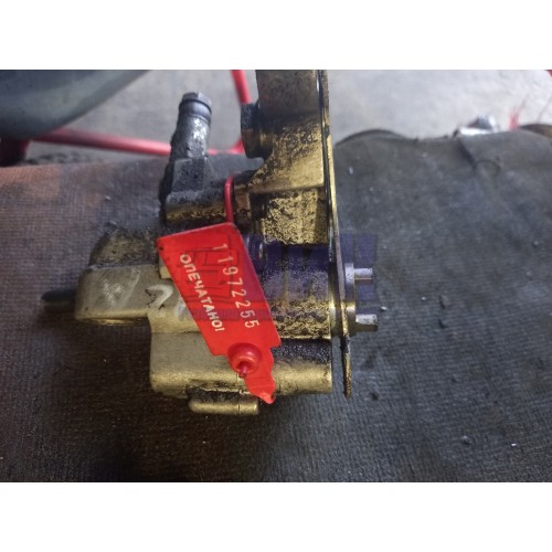 Топливный насос низкого давления (ТННД) Volvo D12A (255)-2