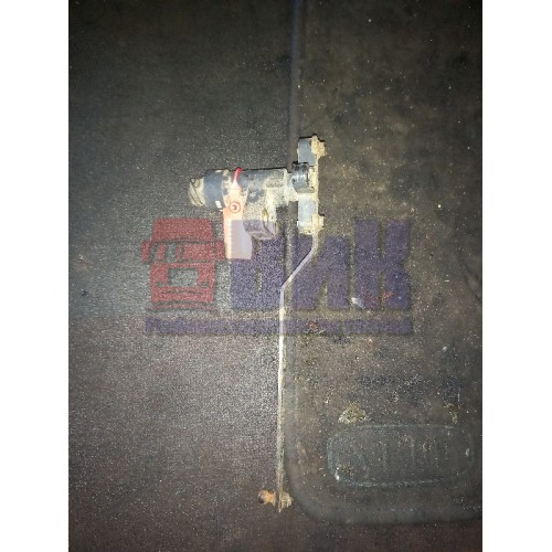 Кран уровня пола Iveco с тягой (276)