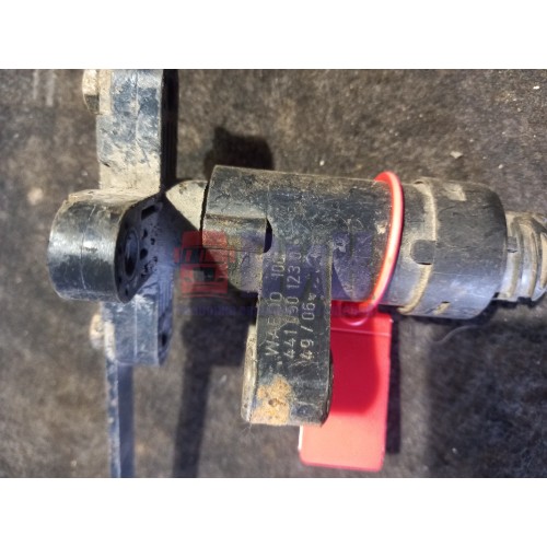 Кран уровня пола MAN с тягой (213)-3