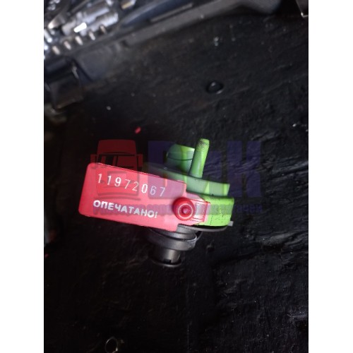 Датчик загрязнения воздушного фильтра Volvo (067)-1