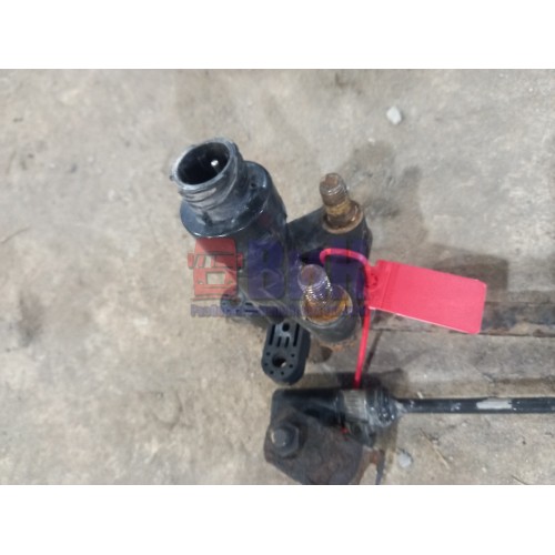 Кран уровня пола MAN TGS 516238 с тягой (223)-3