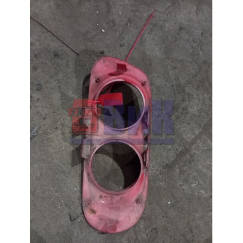 Рамка ПТФ (накладка ПТФ) DAF 105 889715 деф. RH (313)-1