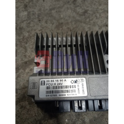 Блок управления светом Renault Pr 004269 (695)-2