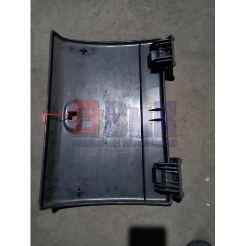 Крышка бардачка Renault Magnum Mack (695)-2