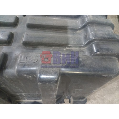 Крышка ящика АКБ DAF 105 890007 (521)-2