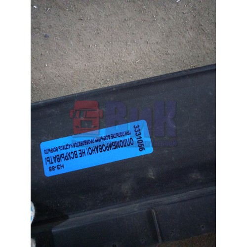 Накладка на стойку стекла Mercedes наружняя RH (056)-1