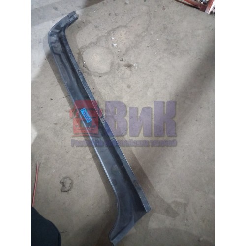 Накладка на стойку стекла Mercedes наружняя RH (055)-1