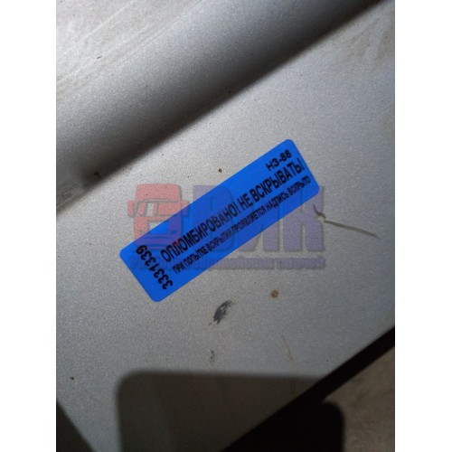 Крышка инструментального ящика Mercedes с петлями LH (339)-1