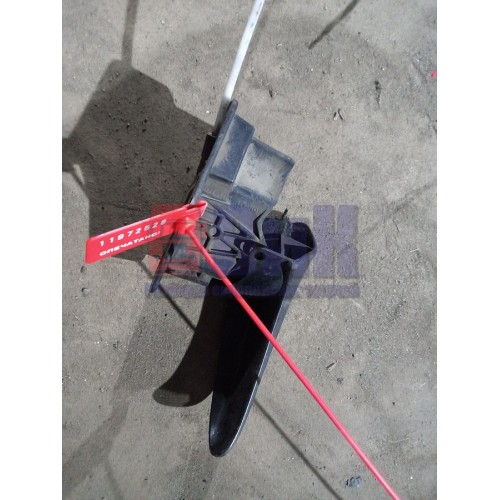 Ручка открывания двери Mercedes внутренняя с тросиком RH (528)-1