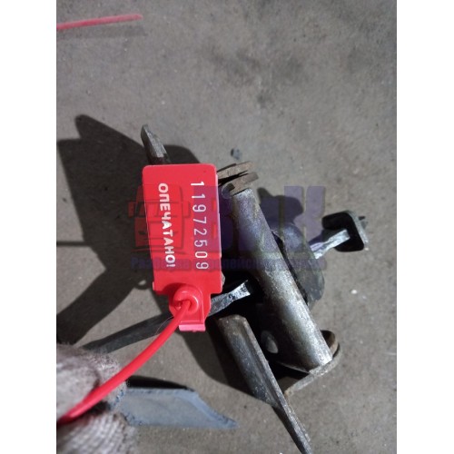 Ограничитель двери Mercedes (509)-1