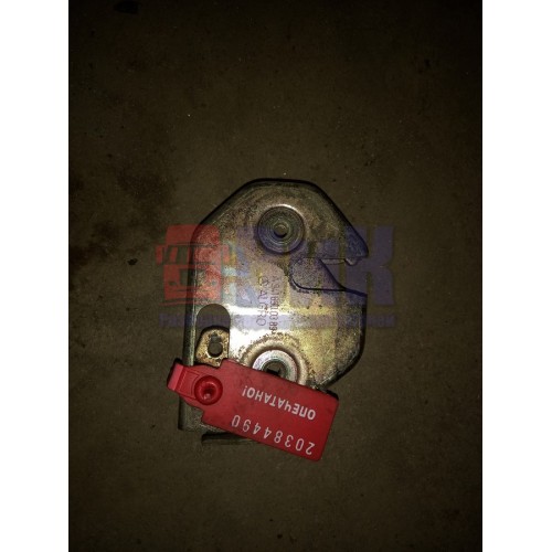 Замок инструментального ящика Mercedes (490)