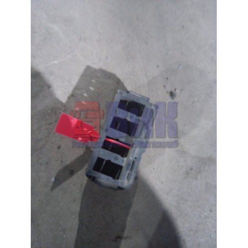 Пластик под кнопки Mercedes с заглушками (471)-1