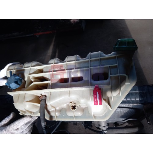 Радиатор основной MAN TGS (внутренний) с бачком 2 турбо (691) -4