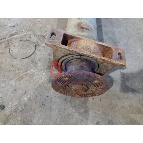 Карданный вал DAF 105 926172 с подвесным 169см (978)-1