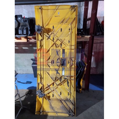 Капот MAN TGA ш.к. с петлями (027)-4