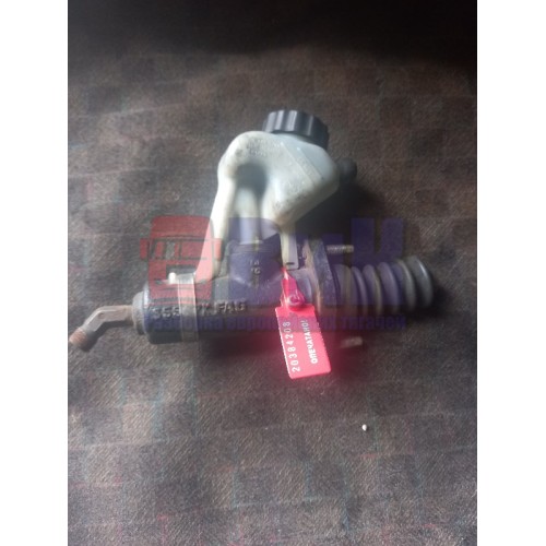 Цилиндр сцепления Volvo (в сборе с бачком) (208)