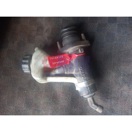 Цилиндр сцепления Volvo (в сборе с бачком) (206)