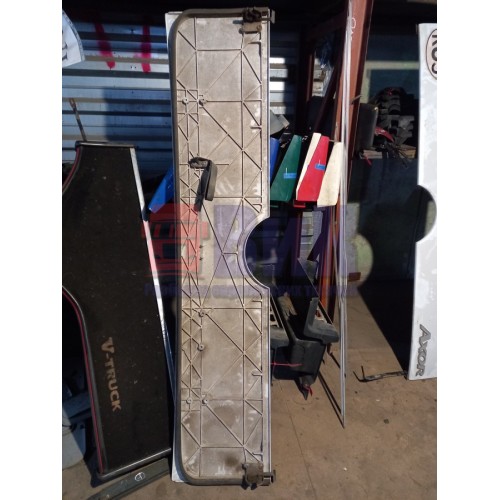 Капот Mercedes Axor деф. (718)-1