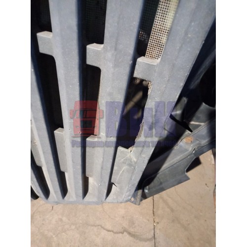 Капот Mercedes Actros в сборе деф. (722)-1